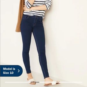Mid-Rise 24/7 Sculpt Rockstar Super Skinny Jean
